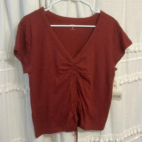 a.n.a Tops - NWT Ana a new approach burgundy t shirt size M